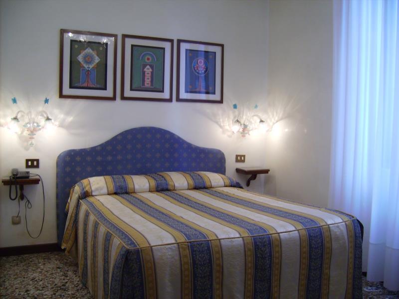 Hotel Hesperia Venecia Exterior foto