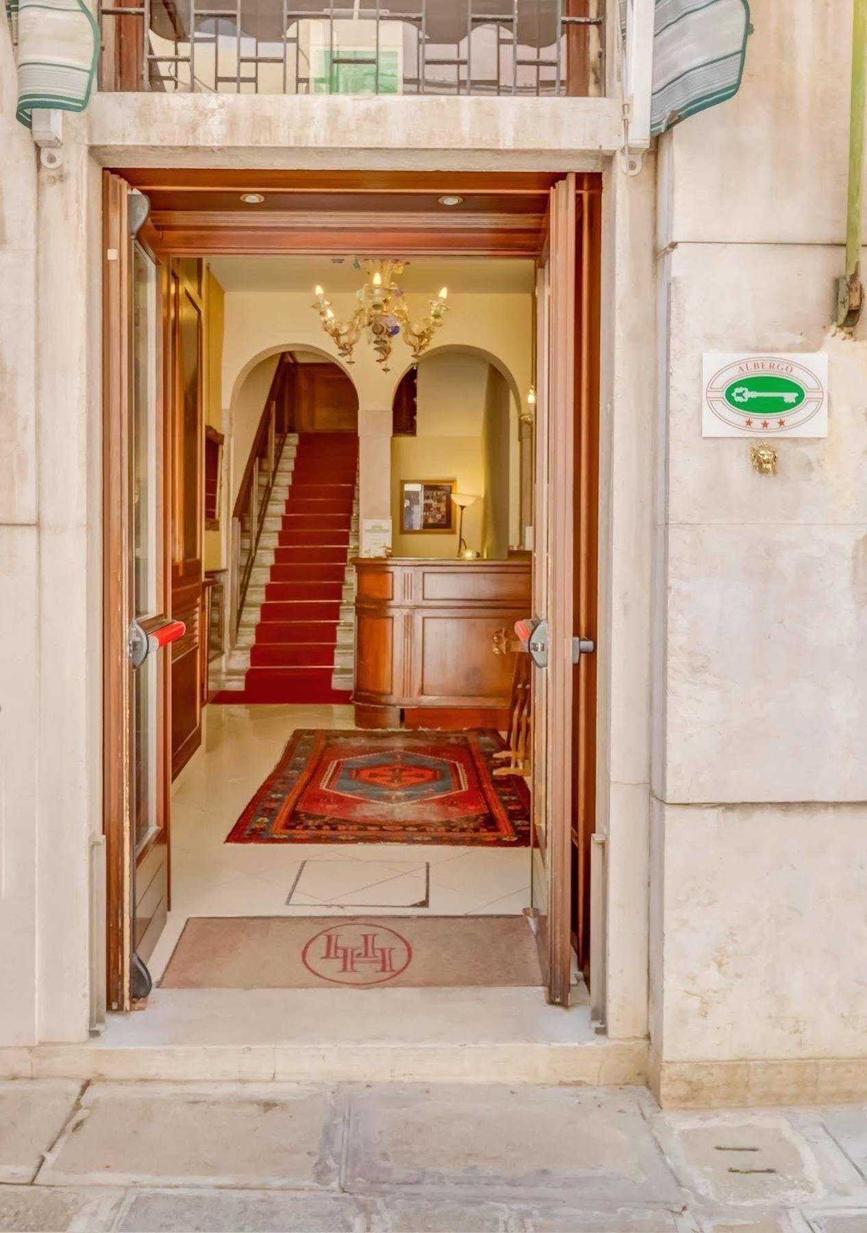 Hotel Hesperia Venecia Exterior foto